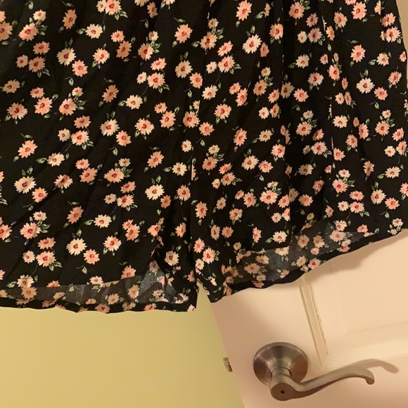 Floral Tilly’s Bundle - Picture 5 of 6